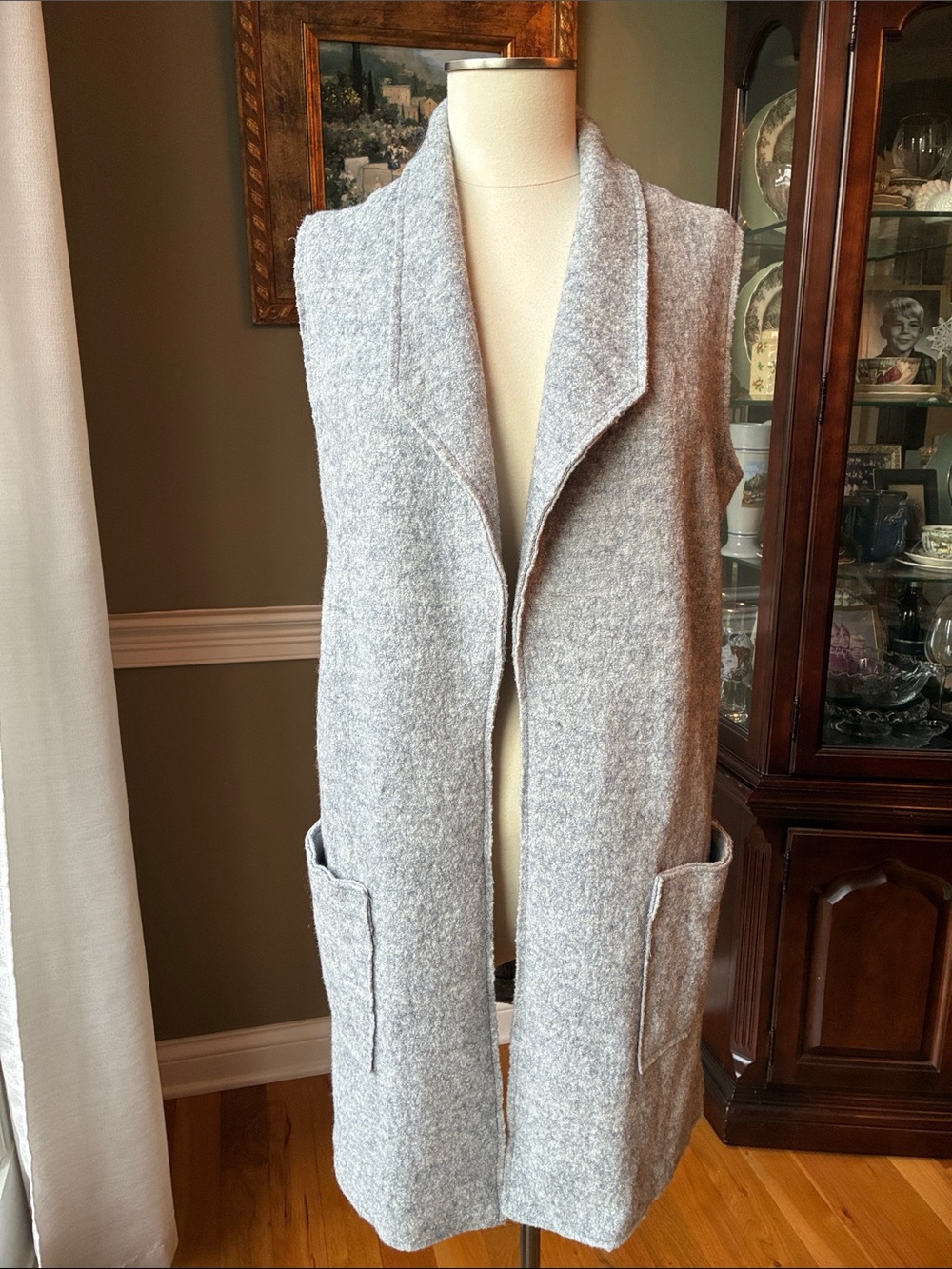Tahari Boiled Wool Blend Long Vest Size Medium
